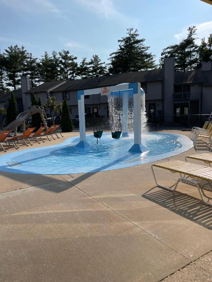 Caribbean Club Resort Lake Delton Εξωτερικό φωτογραφία